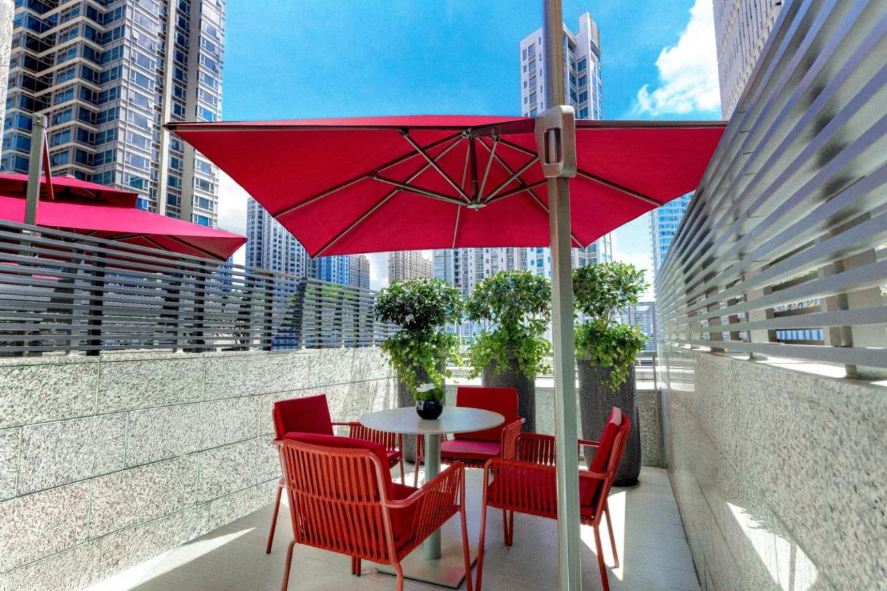 Harbour Plaza Metropolitan