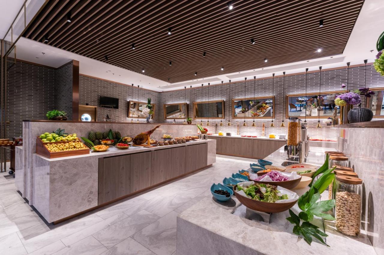 Hotel Harbour Plaza Metropolitan Shanghai