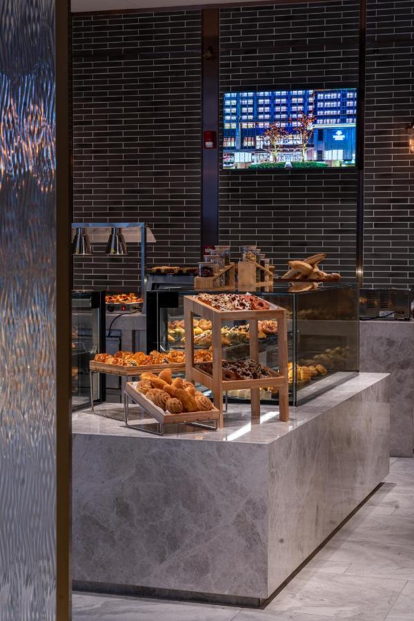 Harbour Plaza Metropolitan
