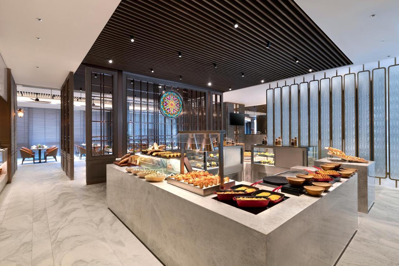 Hotel Harbour Plaza Metropolitan 4*
