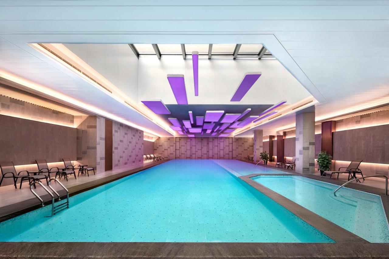 Harbour Plaza Metropolitan 4*